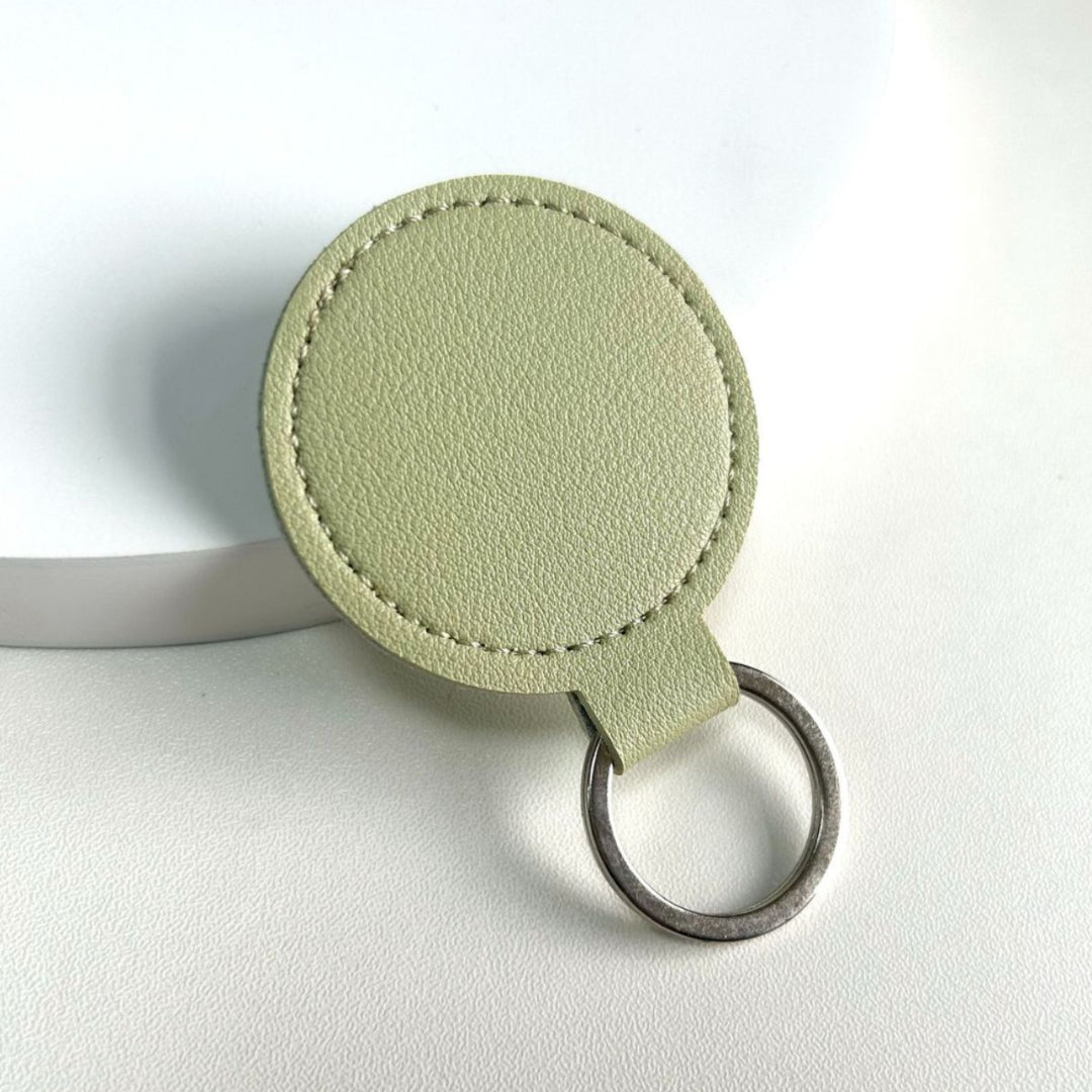 Unisex keychain in a stylish and functional design Bowlift