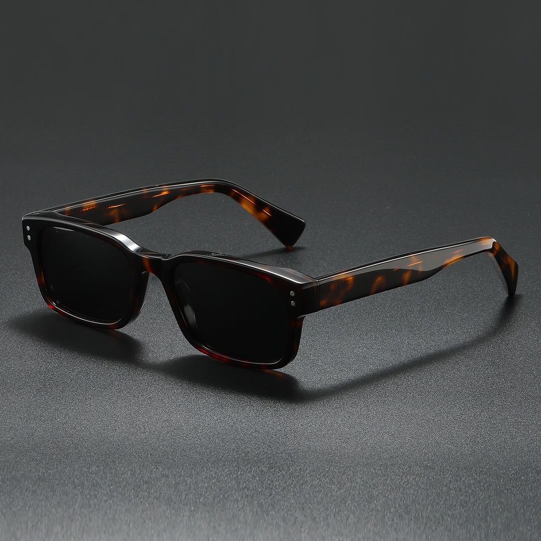 Women's sunglasses in modern, minimalist design Bowlift