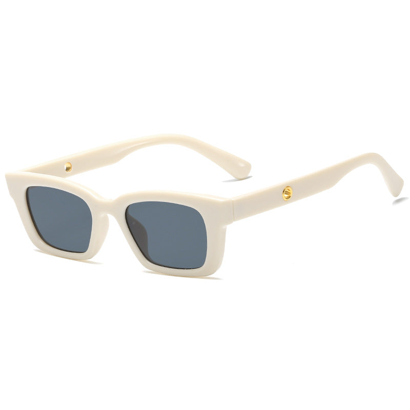 Women's trendy square sunglasses in vintage style Bowlift