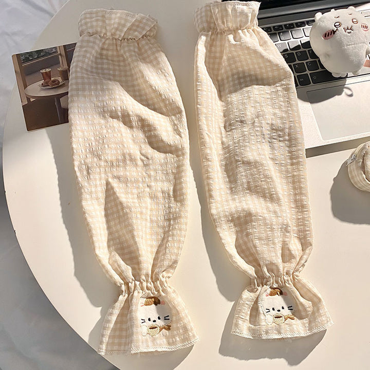 Wrist warmers with cute animal design Bowlift