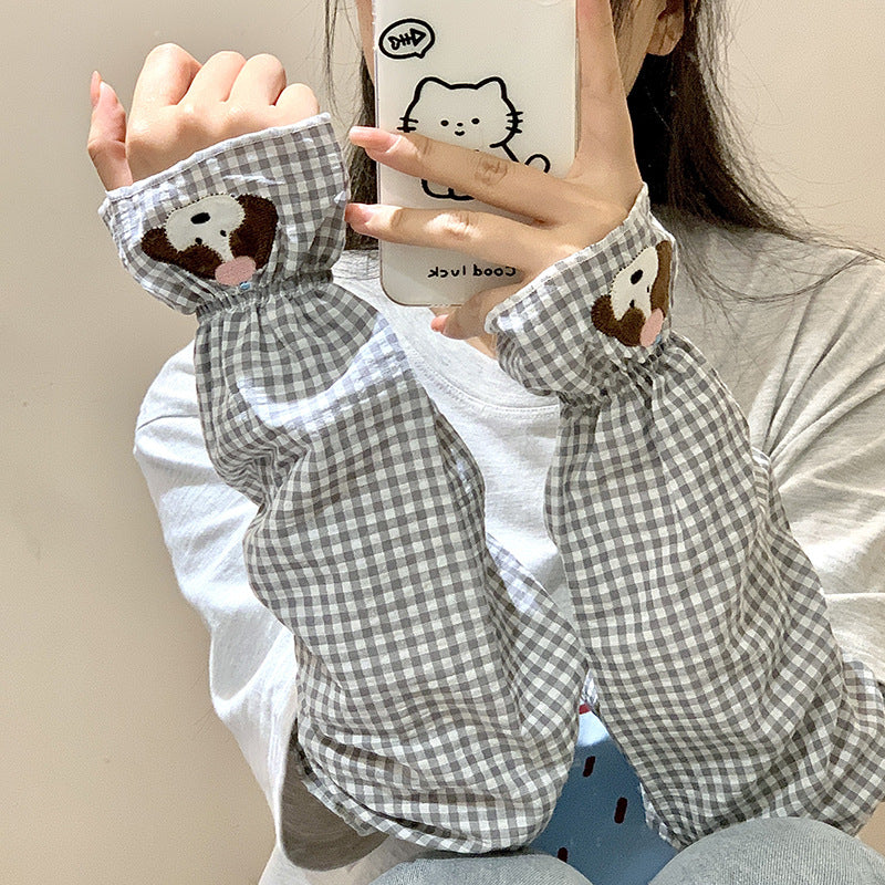 Arm cuffs with sweet dog appliqué design Bowlift