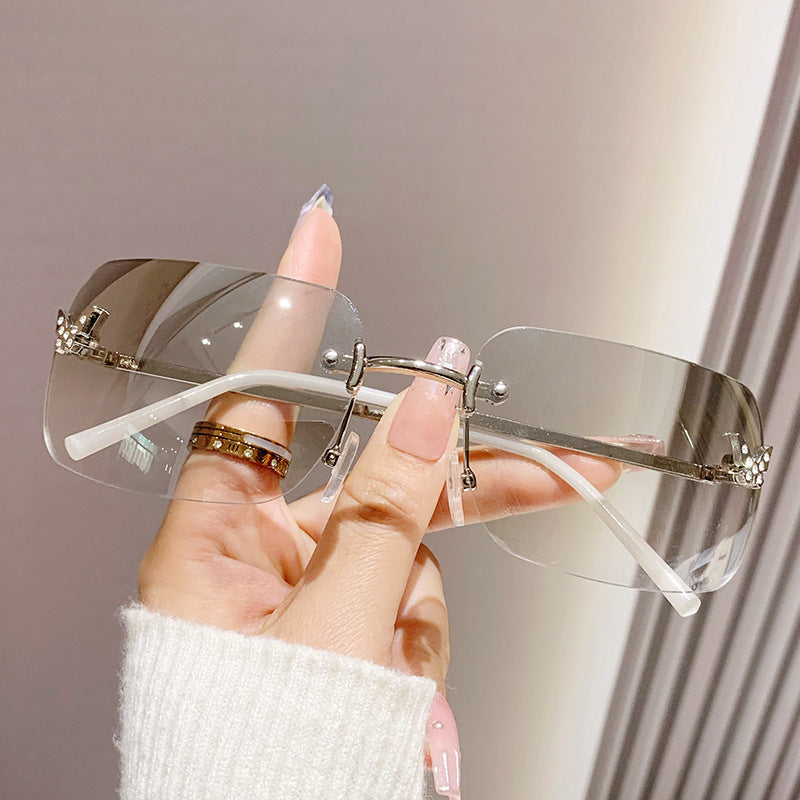 Women elegant oversized sunglasses with woven golden frame Bowlift