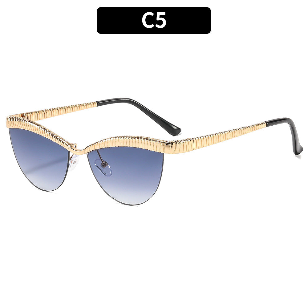 Stylish Geometric Cat-Eye Sunglasses