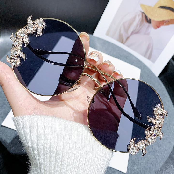 Women's fashion sunglasses with extravagant design and sparkling accents Bowlift