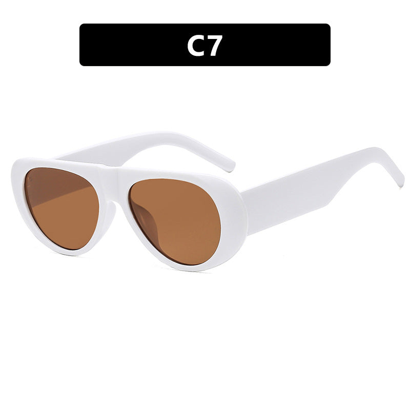 Women's Cat-Eye Sunglasses with stylish plastic frame and protective UV filter Bowlift