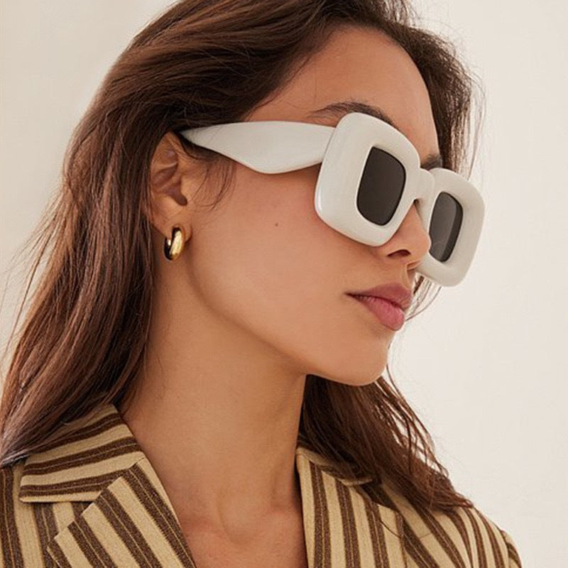 Women rectangular sunglasses with wide frame and protective UV filter Bowlift