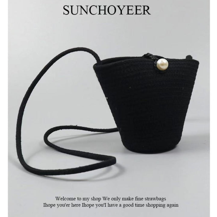 Elegant Handbag with Pearl Closure Bowlift