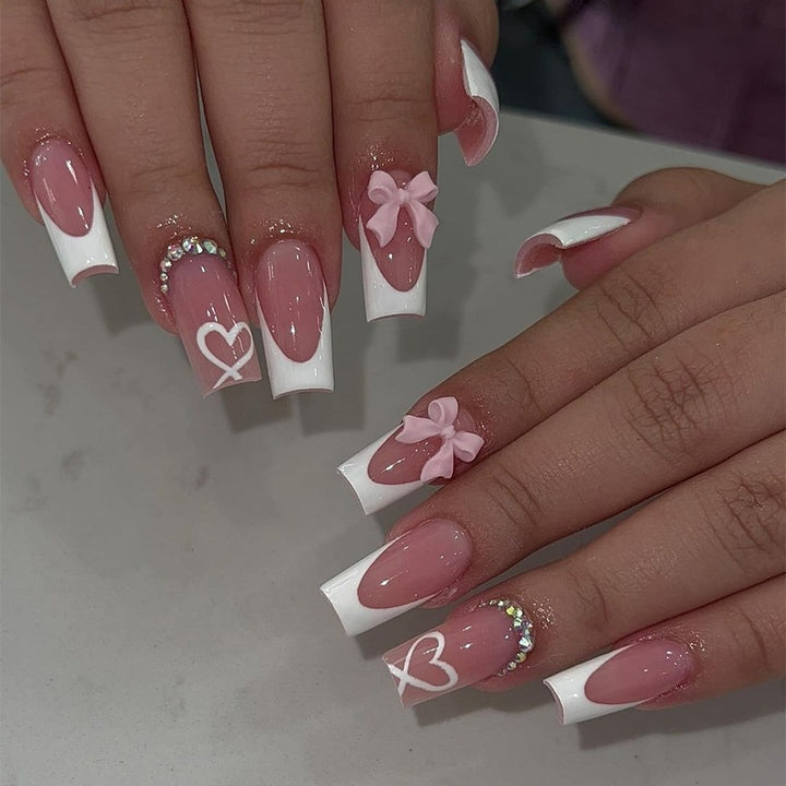 Shiny and creative nail art Bowlift