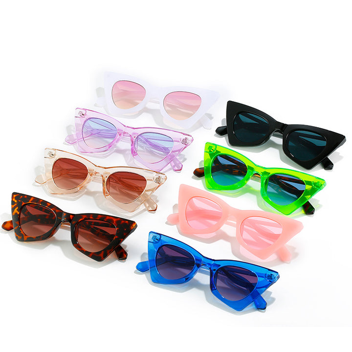 Women's Cat-Eye Sunglasses with Elegant Design Elements Bowlift