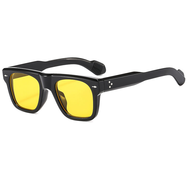 Women's sunglasses in an urban style with yellow lenses Bowlift