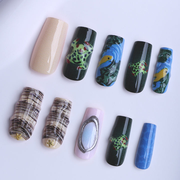 Creative and Artistic Nail Art Bowlift