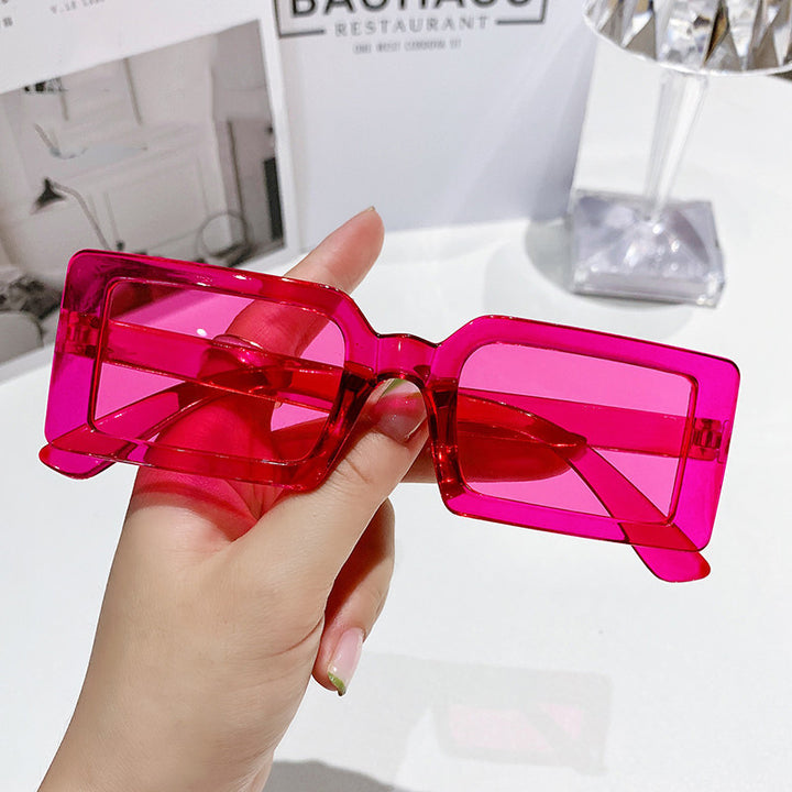 Ladies trendy square sunglasses with polarized lenses Bowlift