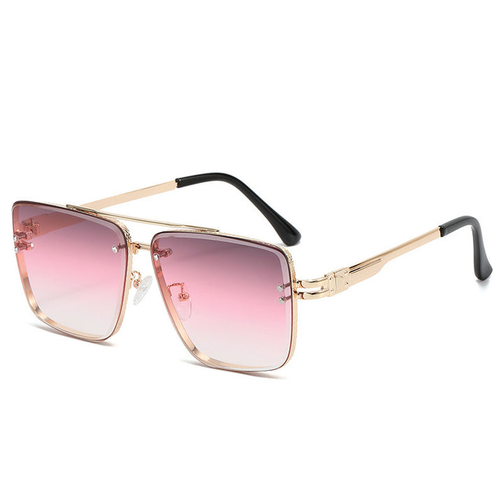 Women Elegant Oversized Sunglasses with Gradient Lenses and Eye-Catching Frame Bowlift