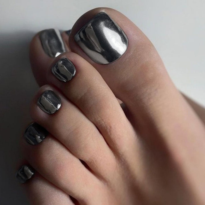 Premium Metallic Press-On Nail Set Bowlift