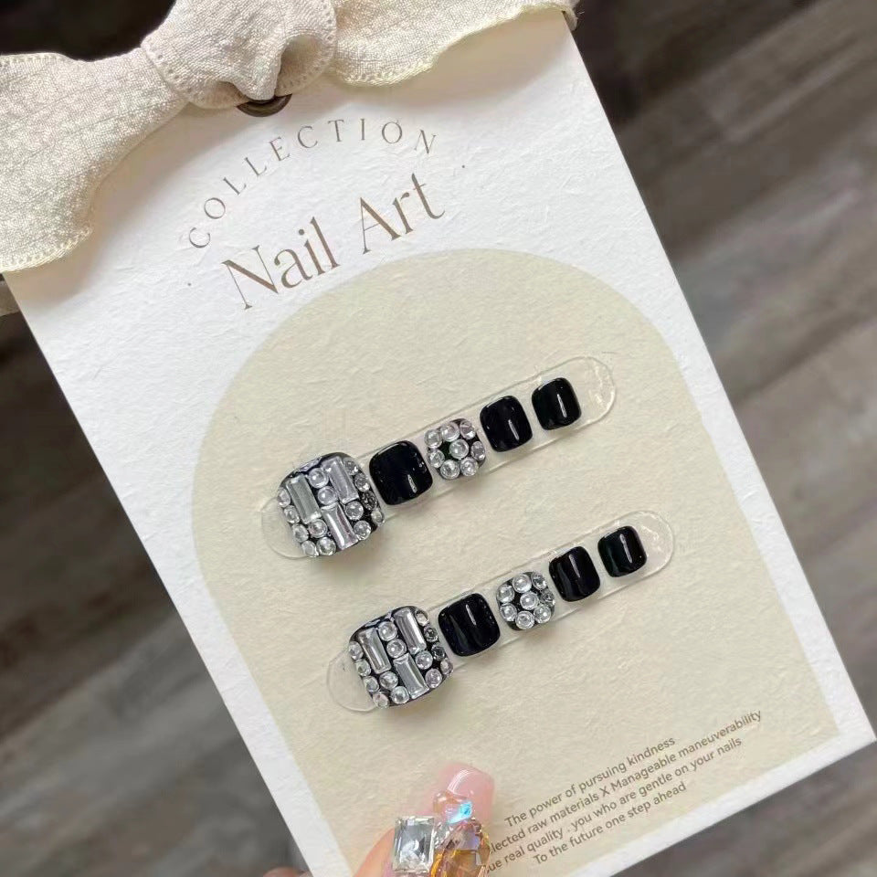 Artificial nail set with elegant rhinestone and glitter accents Bowlift