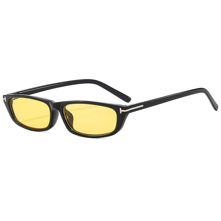 Women's fashionable sunglasses in striking retro style Bowlift