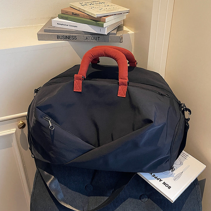 Versatile Utility Weekend Duffle Bag