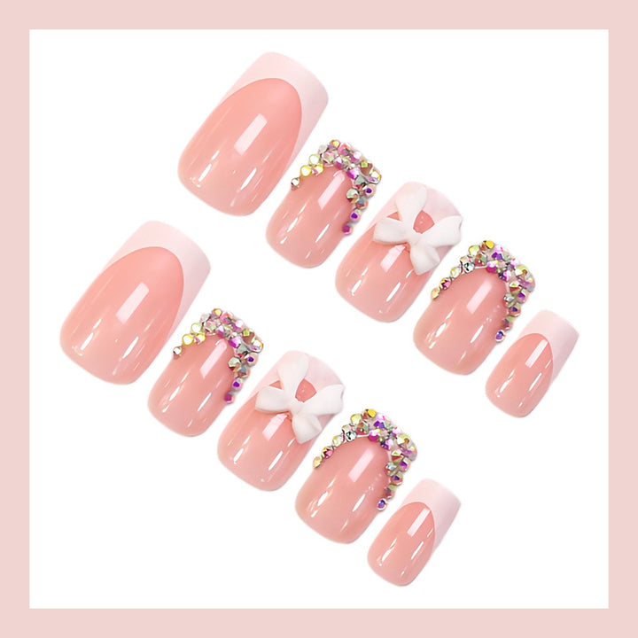 Artificial Nail Set with Glamorous Embellishments Bowlift