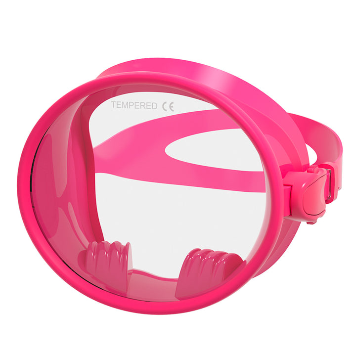 Swimming mask with ergonomic silicone sealing ring Bowlift