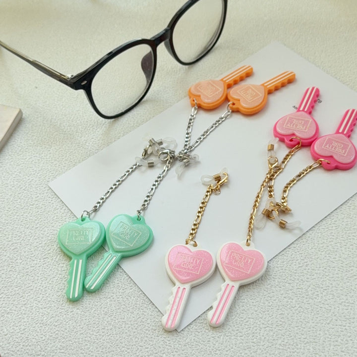Heart-Shaped Key Dangle Earrings Bowlift