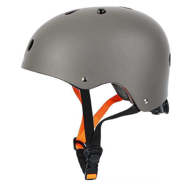low-profile multi-sport helmet with EPS impact-absorbing liner and adjustable chin strap Bowlift