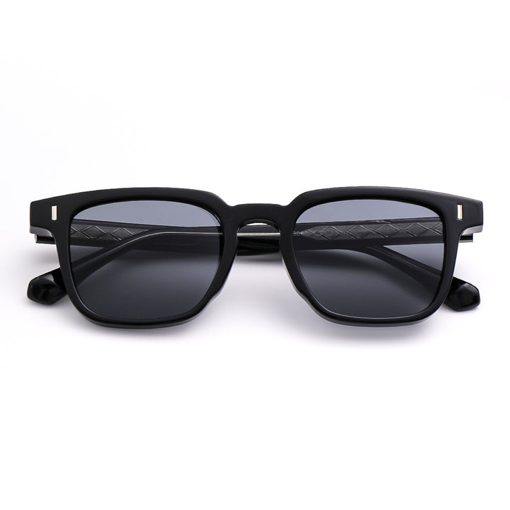 Women's sunglasses in modern statement style with reinforced Bowlift frame