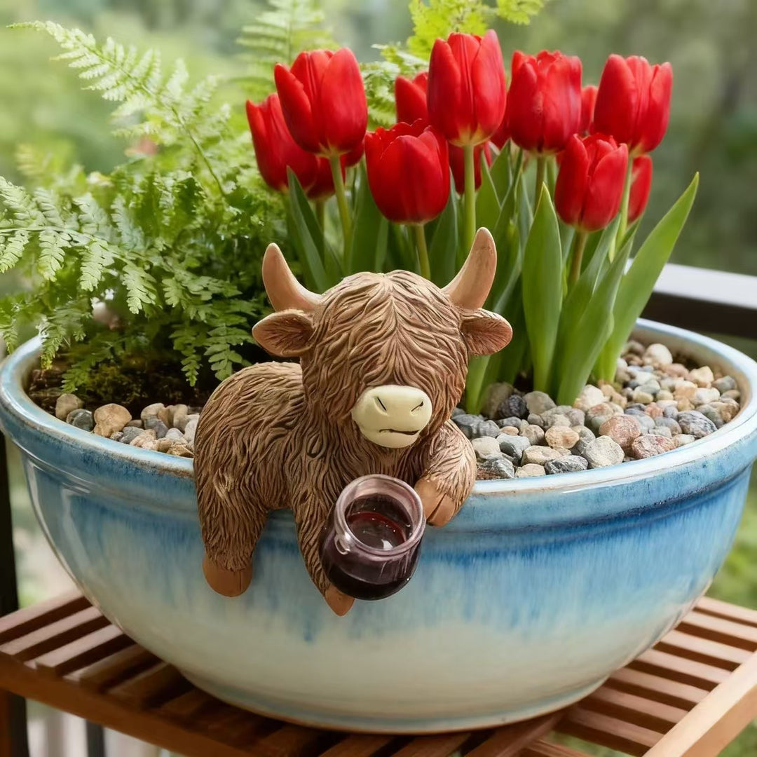 Decorative Highland Cattle Figure Bowlift