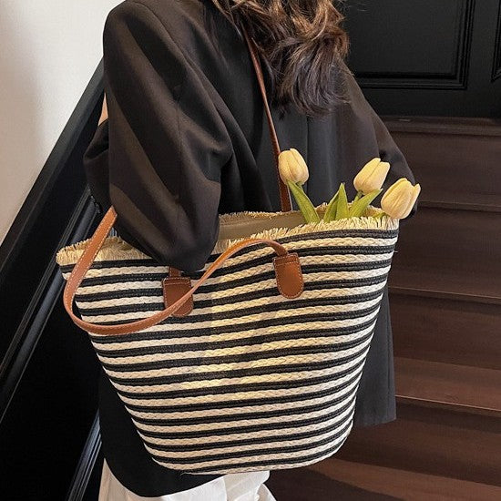 Elegant Bast shoulder bag with leather handles Bowlift