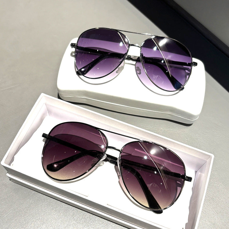 Aviator Style Sunglasses Bowlift