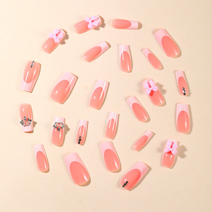 Elegant Crown-Embellished Nail Art Extensions Bowlift
