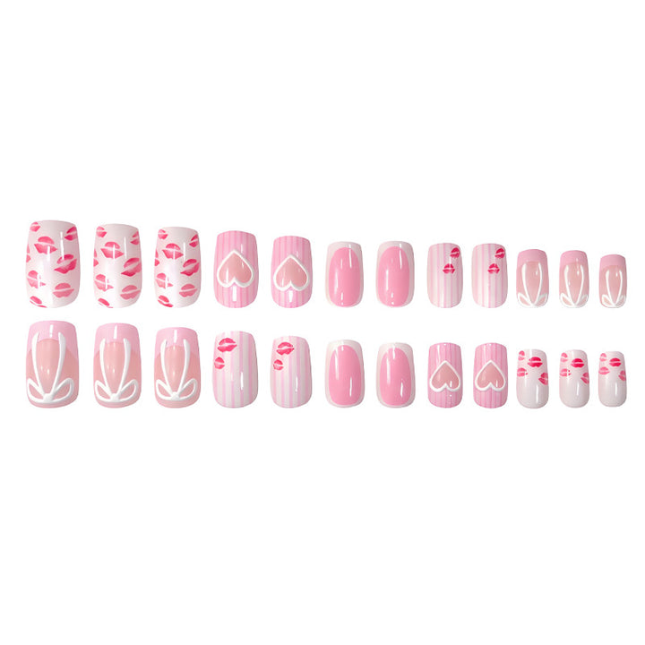 Artificial nail set with loving heart and lip motifs Bowlift