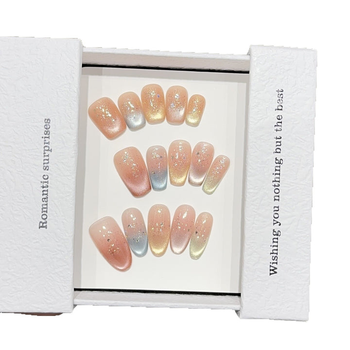 Elegant artificial nail tips with ombre effect Bowlift