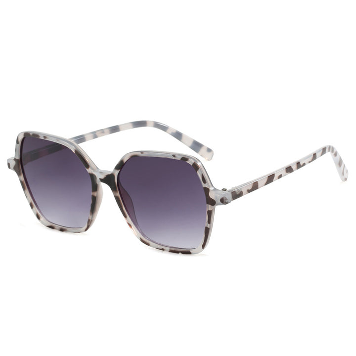 Women's oversized sunglasses in fascinating design Bowlift