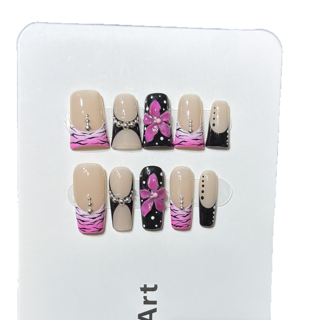 Decorative Press-On Nail Set with Floral and Striped Design Bowlift