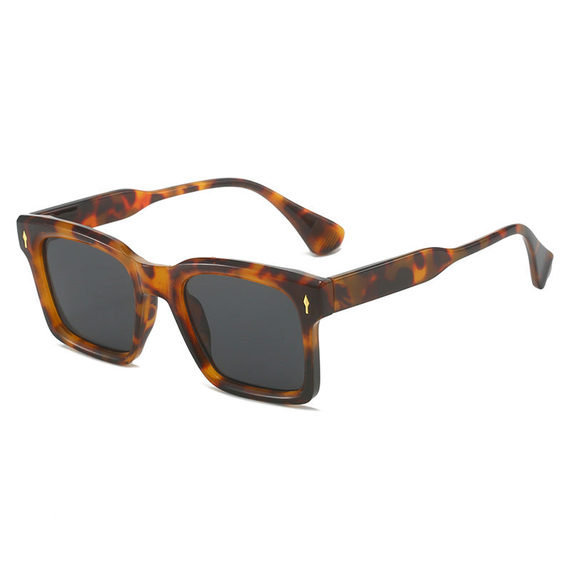 Ladies stylish square sunglasses Bowlift