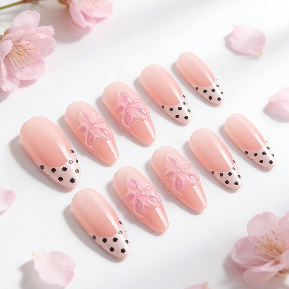 Elegant Floral Press-On Nail Art Bowlift