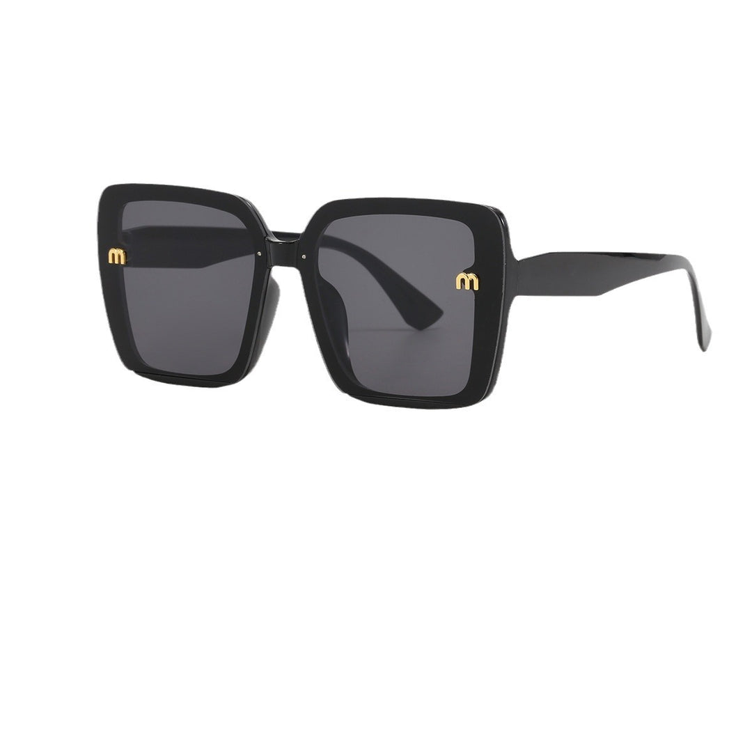 Ladies square sunglasses with elegant frame Bowlift
