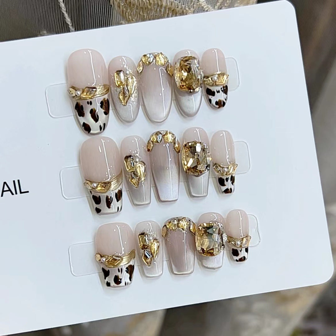 Nail Art Design Bowlift