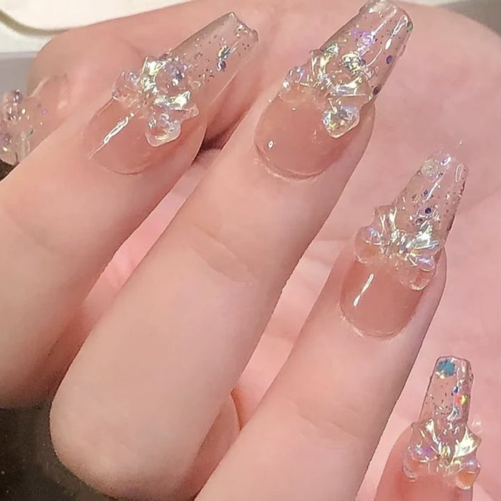 Elegant and Shiny Nail Art Bowlift