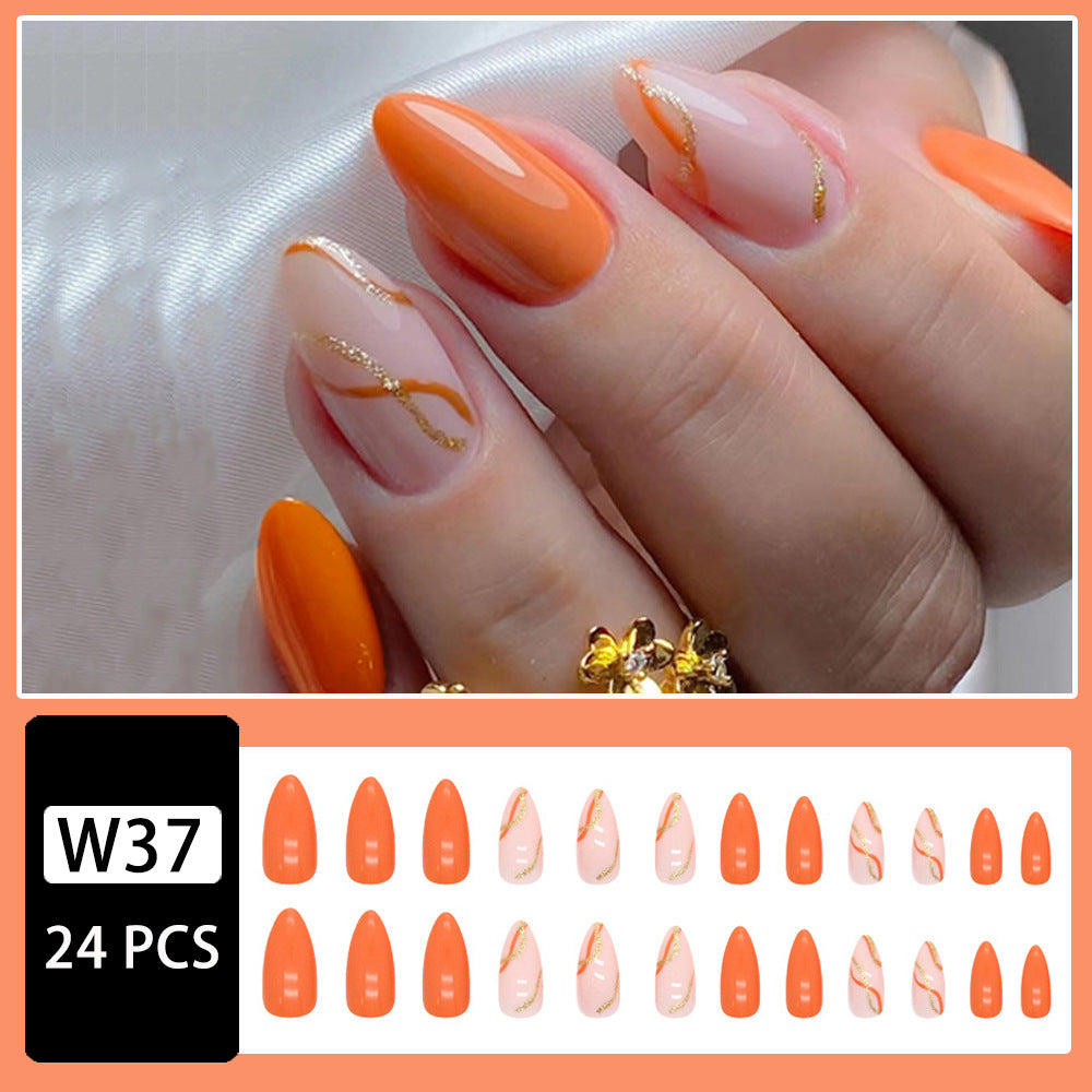 Artificial Nail Set with Glamorous Marbled Design Bowlift