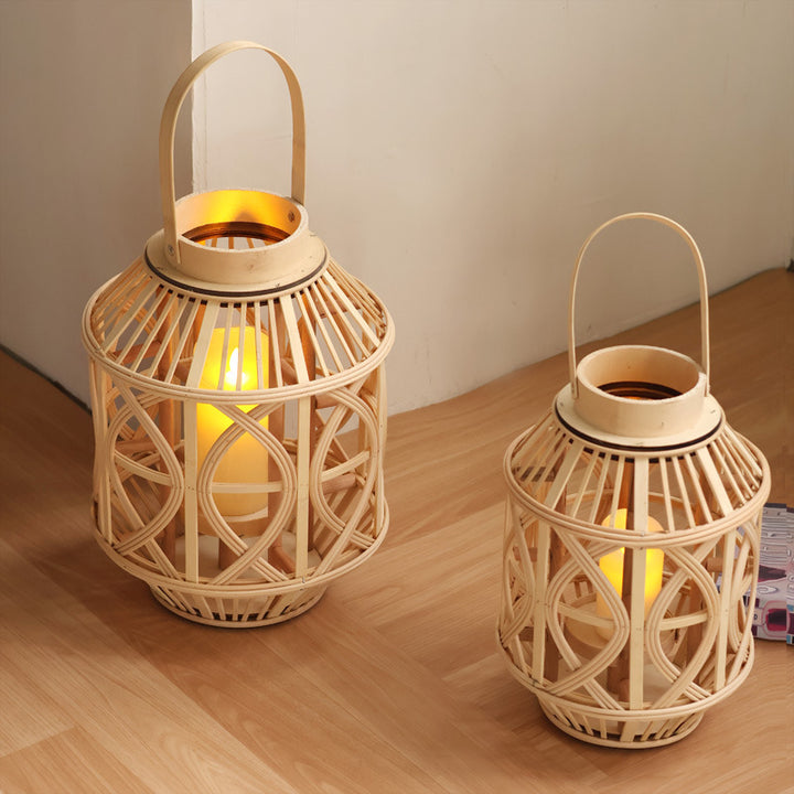 Handcrafted lantern made of rattan Bowlift