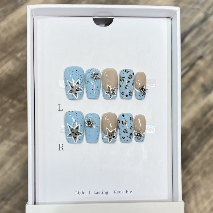Decorative Floral Stiletto Press-On Nail Set Bowlift