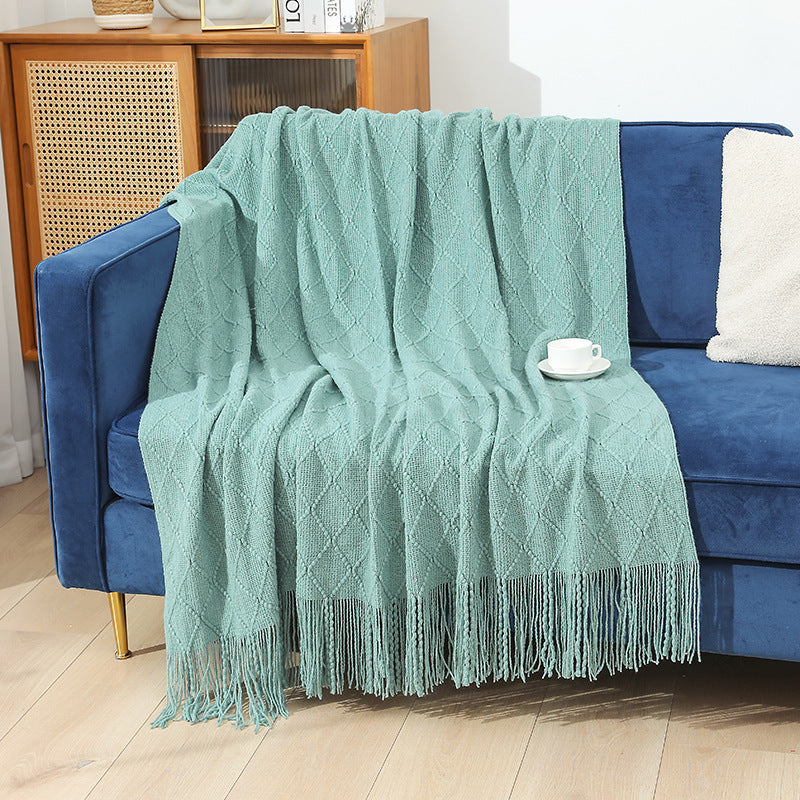 Women High-quality and stylish fleece blanket with modern textured pattern Bowlift