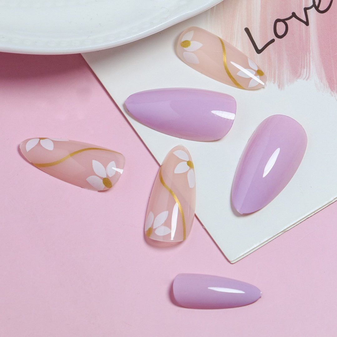 Creative Press-On Nail Design Bowlift