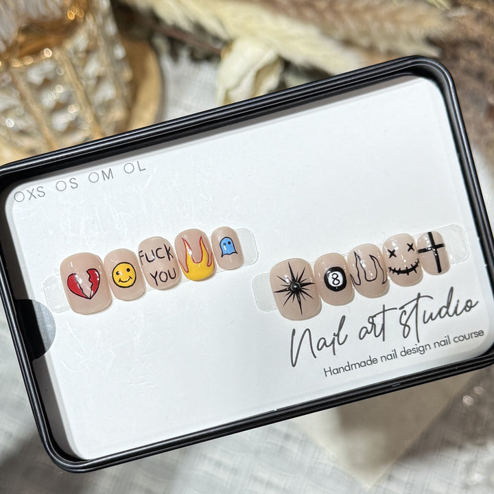 Artistic Press-On Nail Set with Unique Graphic Designs Bowlift