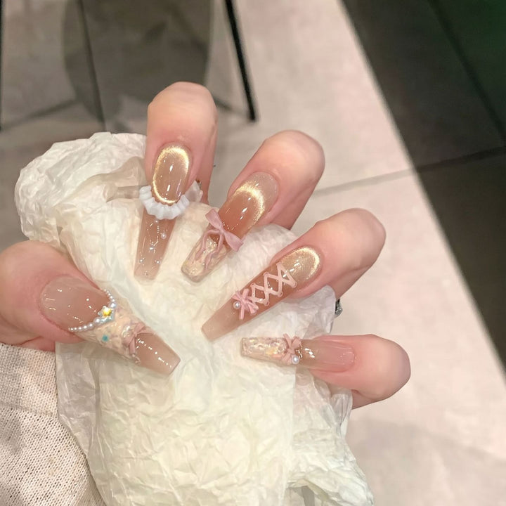 Artistic Press-On Nail Art Set with Unique Decorative Elements Bowlift