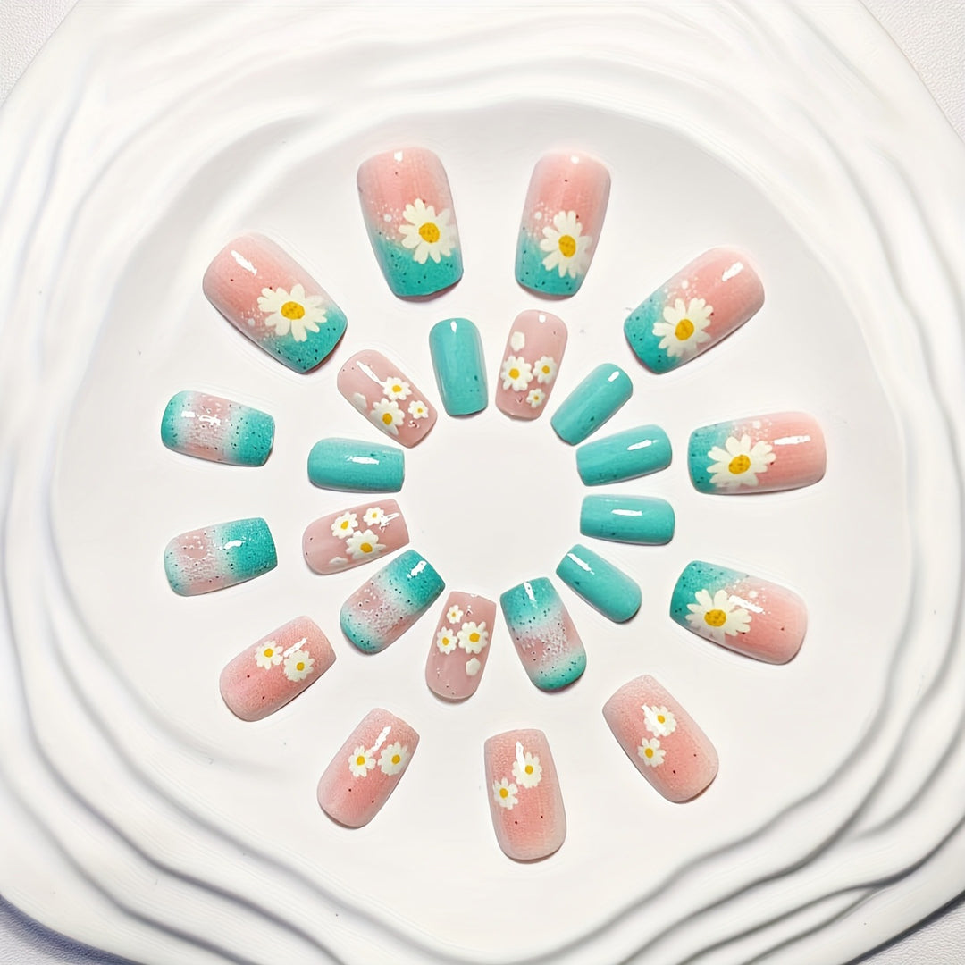 Artificial nails with summery flower designs Bowlift