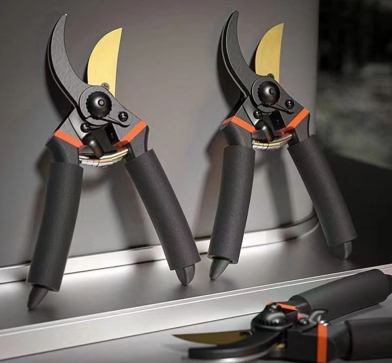 Ergonomic garden pruning shears with non-slip foam grip Bowlift