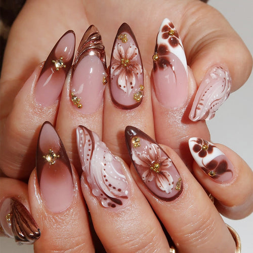 Creative Nail Art Set with Elegant Floral Accents Bowlift