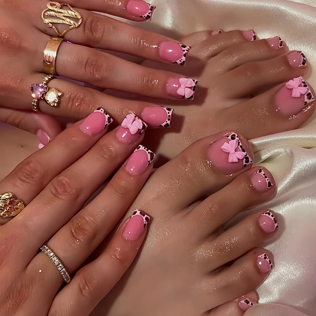 Artistic Nail Set with Bow Accents Bowlift